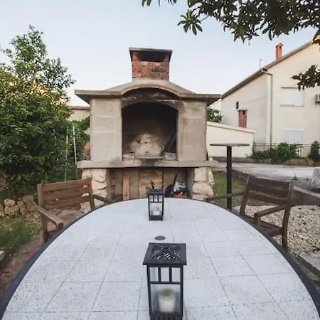 Comfort House With Big Terrace Zadar