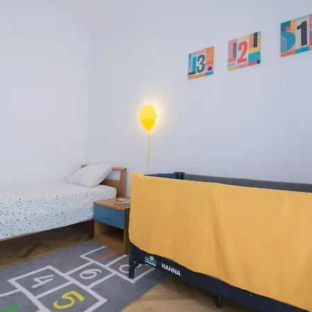 Comfort House With Big Terrace Apartment *